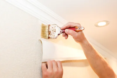 Pose de papier peint à Morchies — revêtements muraux et toiles de verre